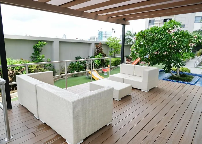 Ezeniel's Place At Horizons 101 Cebu