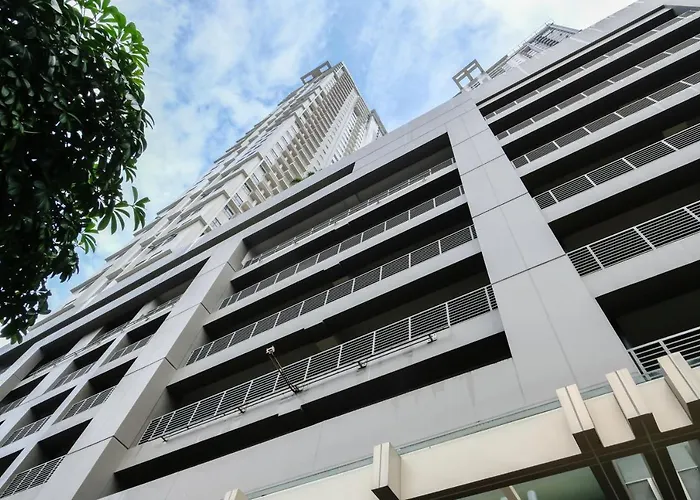 Ezeniel's Place At Horizons 101 Cebu