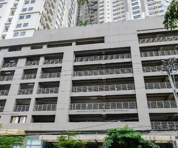 Ezeniel's Place At Horizons 101 * Cebu